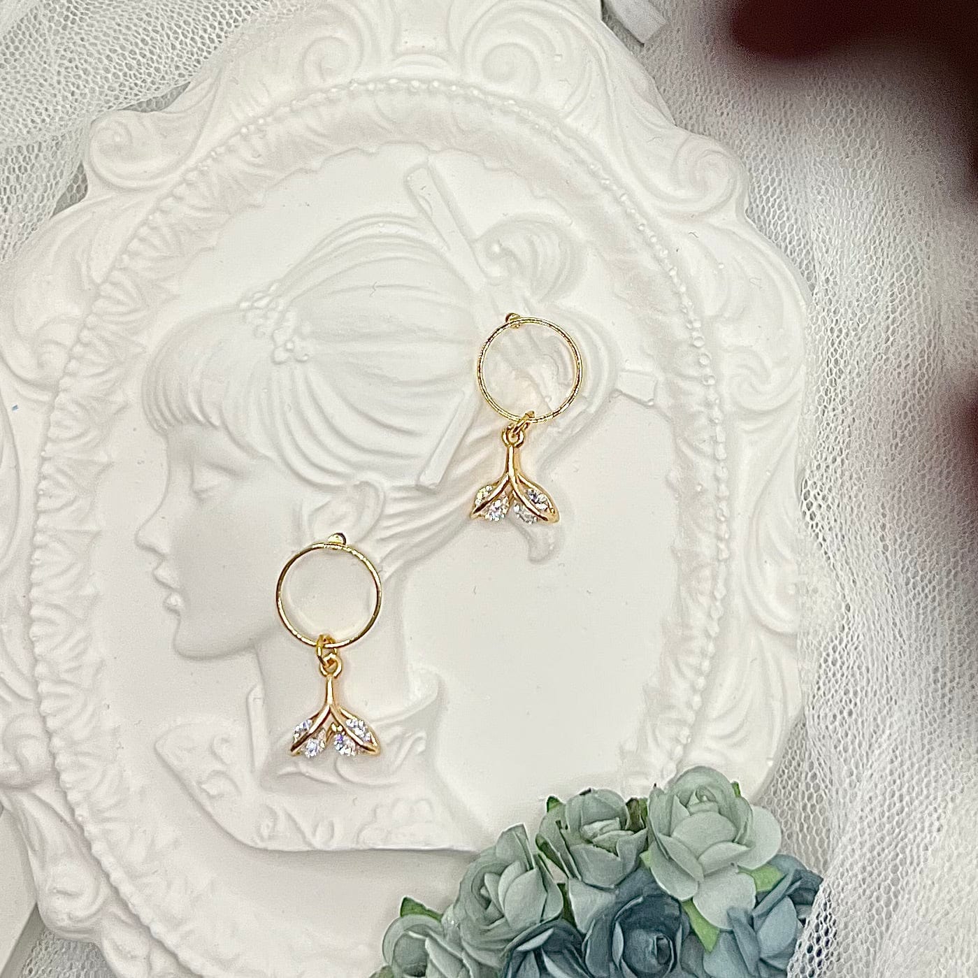 Mermaidland.offical Earrings Circle Mermaid Tail