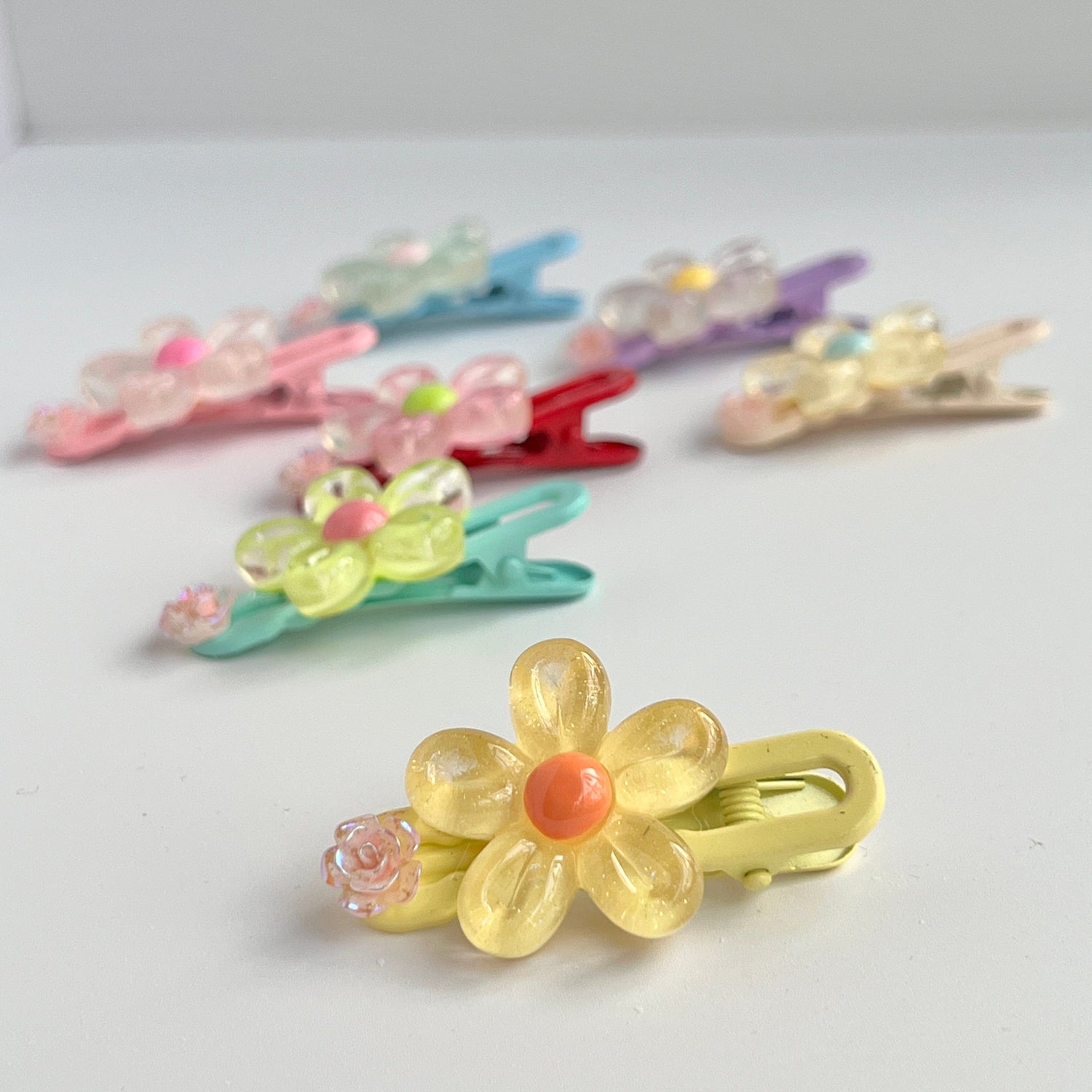 Mermaid Land Official Barrette Yellow Daisy Bloom Hai Clip