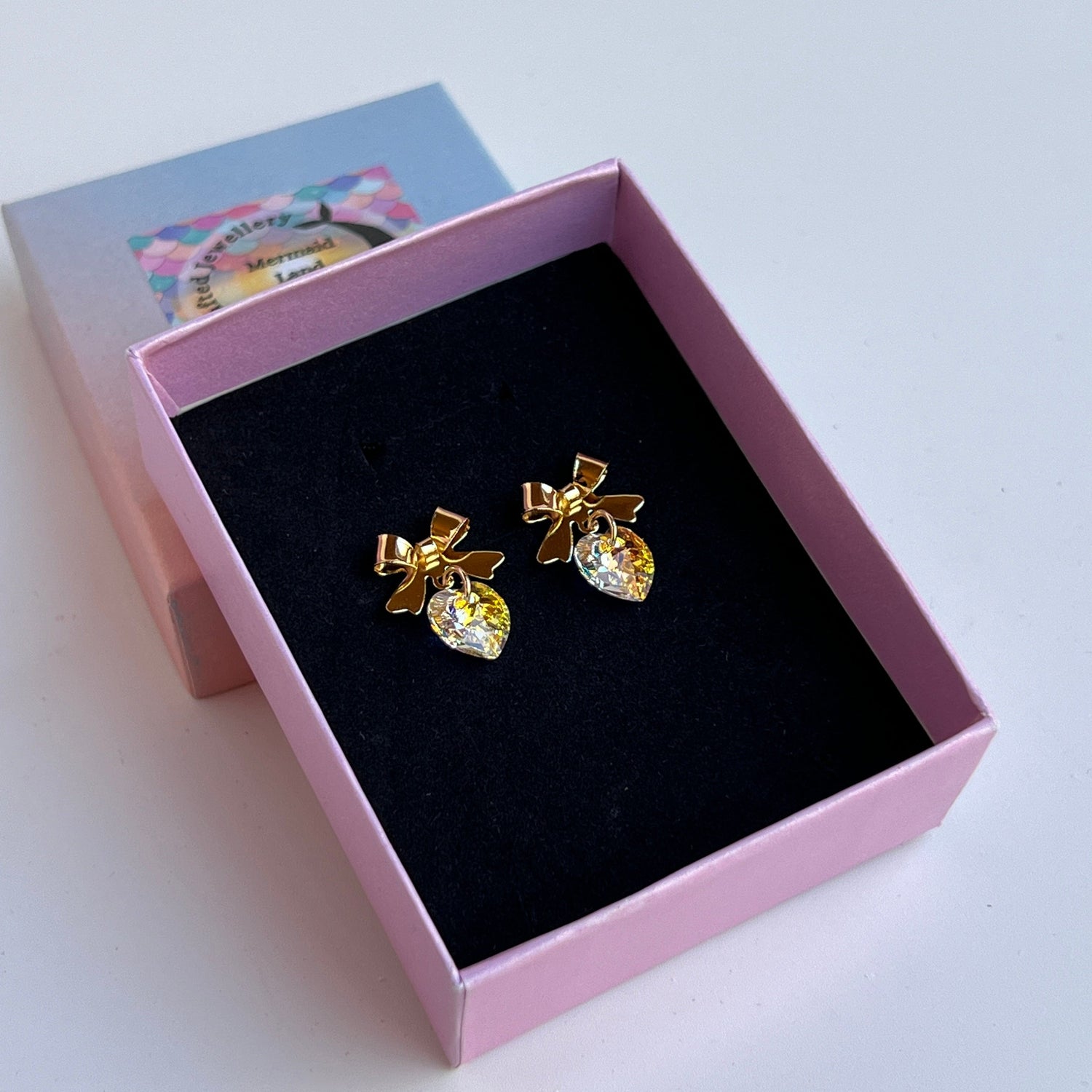 Mermaid Land Official Earrings Aurora Bow & Heart Earrings